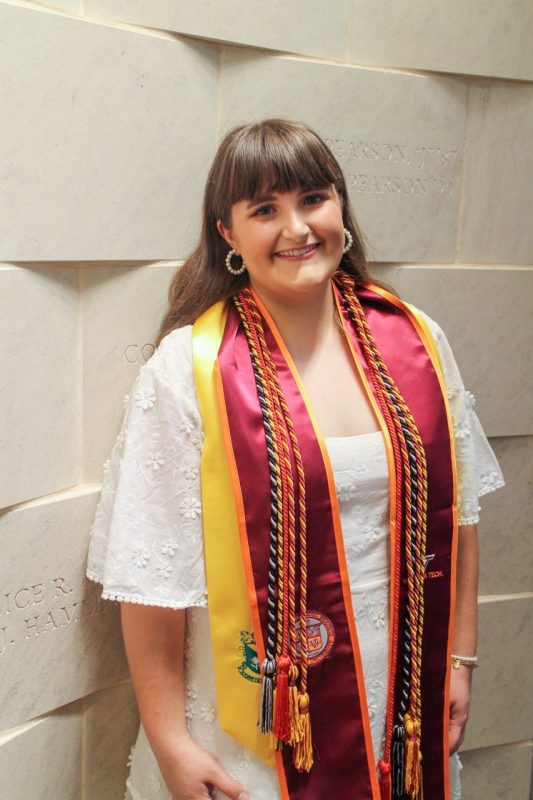Outstanding Transfer Student Sara Beth Davidson